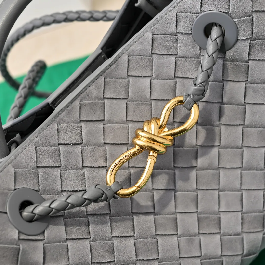 Классические Сумки Женские Bottega Veneta 11669036