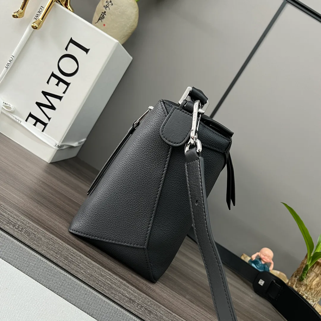 Классические Сумки Женские Loewe 11513577