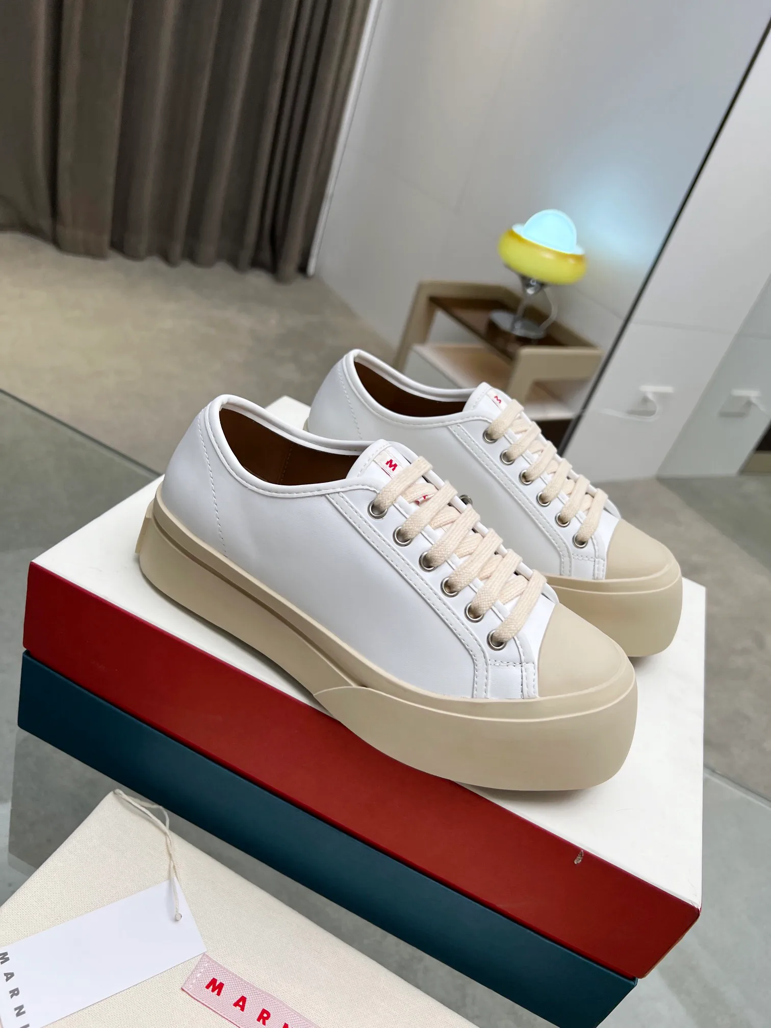 Кроссовки Женские Marni 18039748