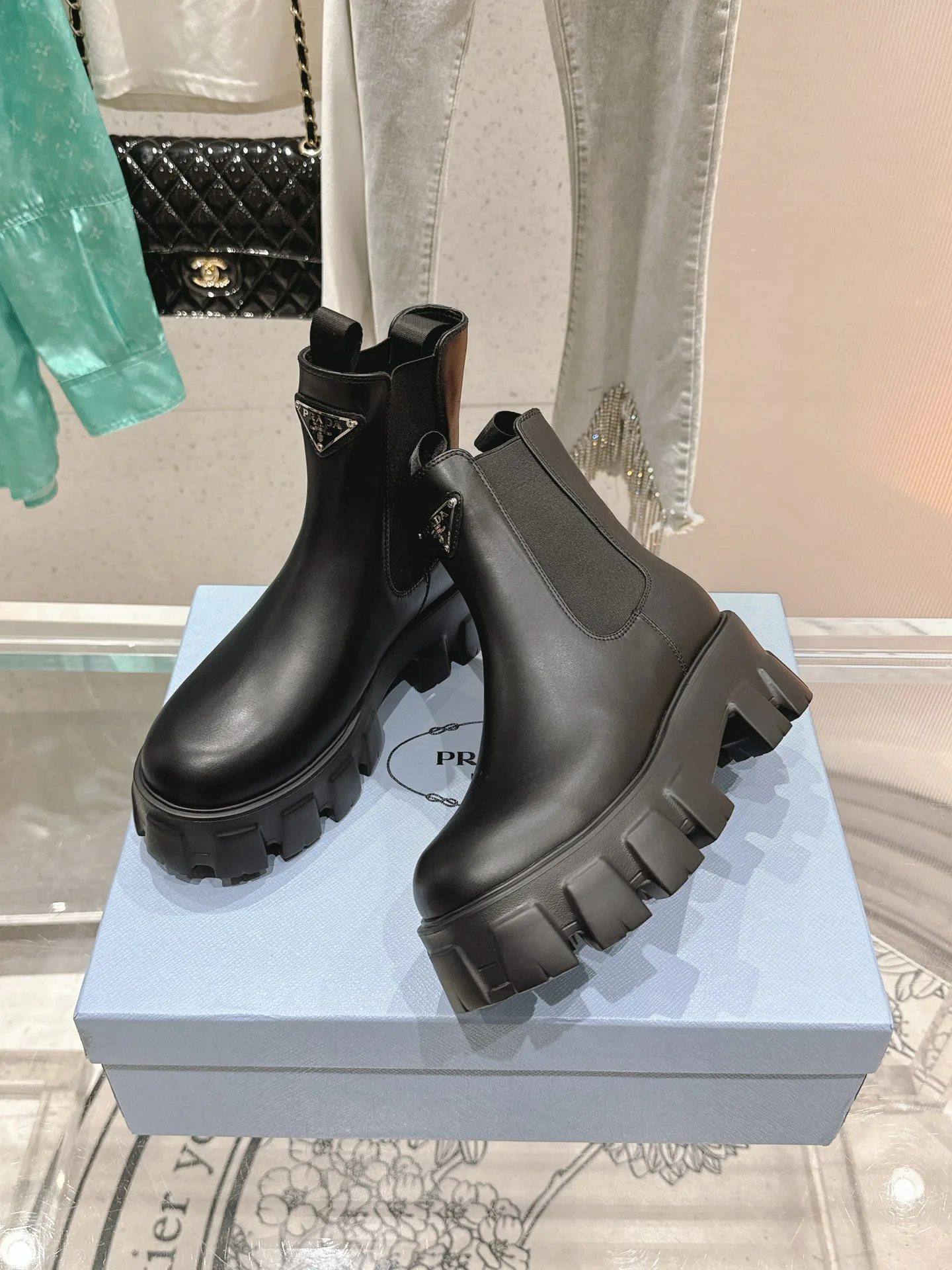 Ботинки Женские Prada 18703110