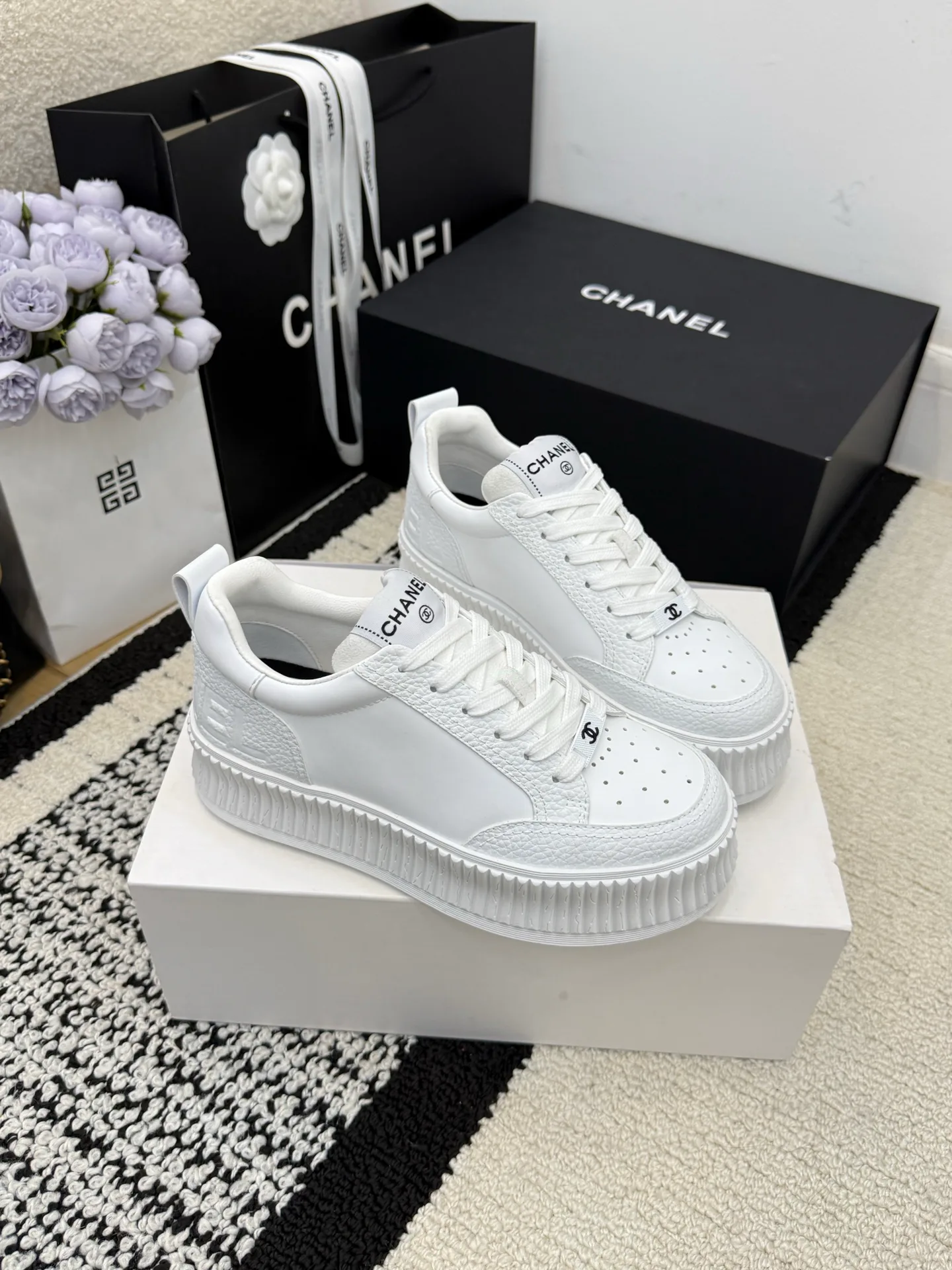 Кроссовки Женские Chanel 4745273