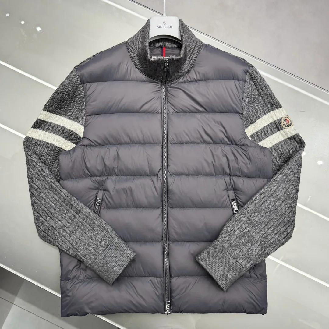 Куртки И Пуховики Мужские Moncler 17418475
