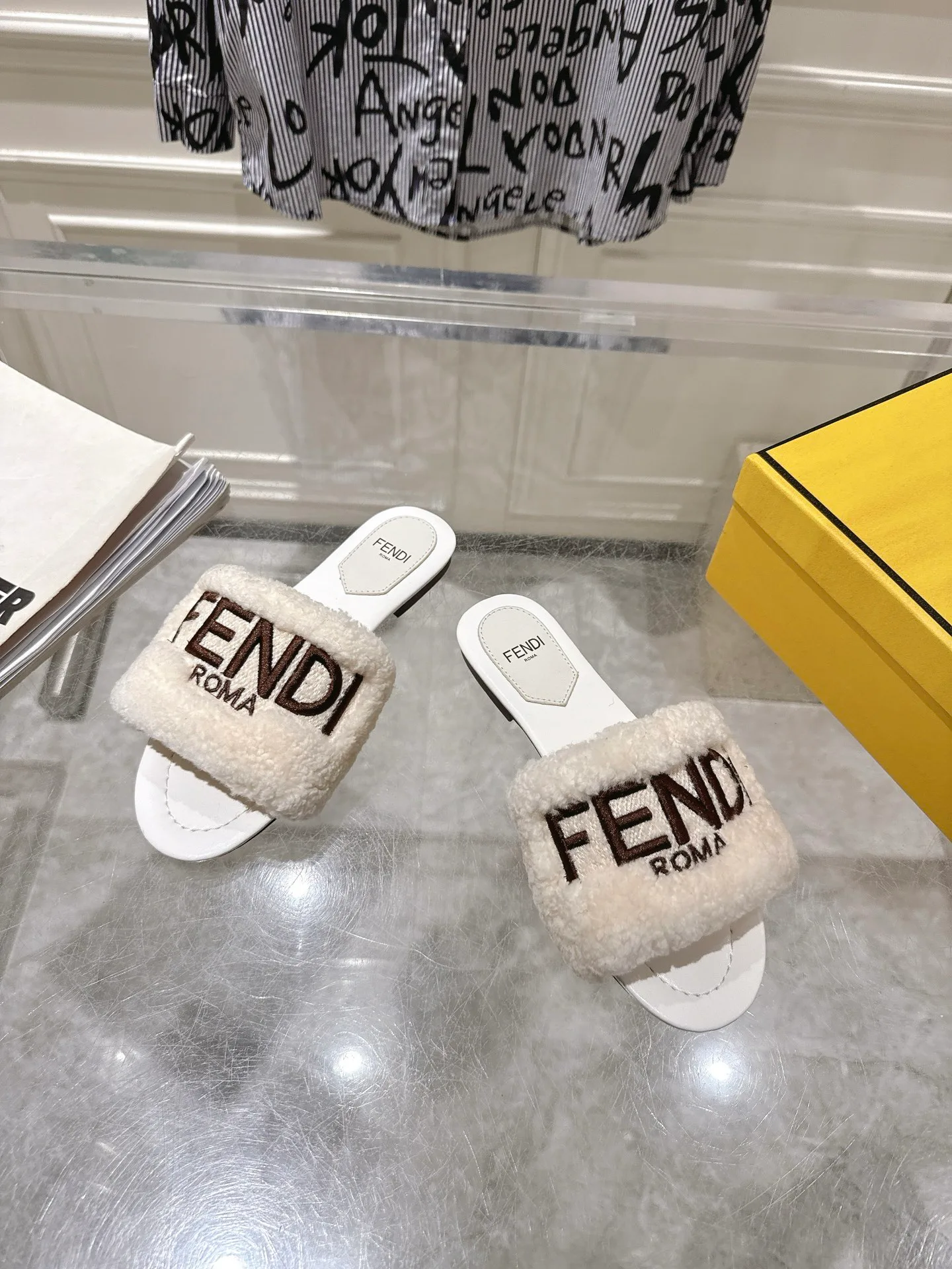 Шлепанцы Женские Fendi 56027