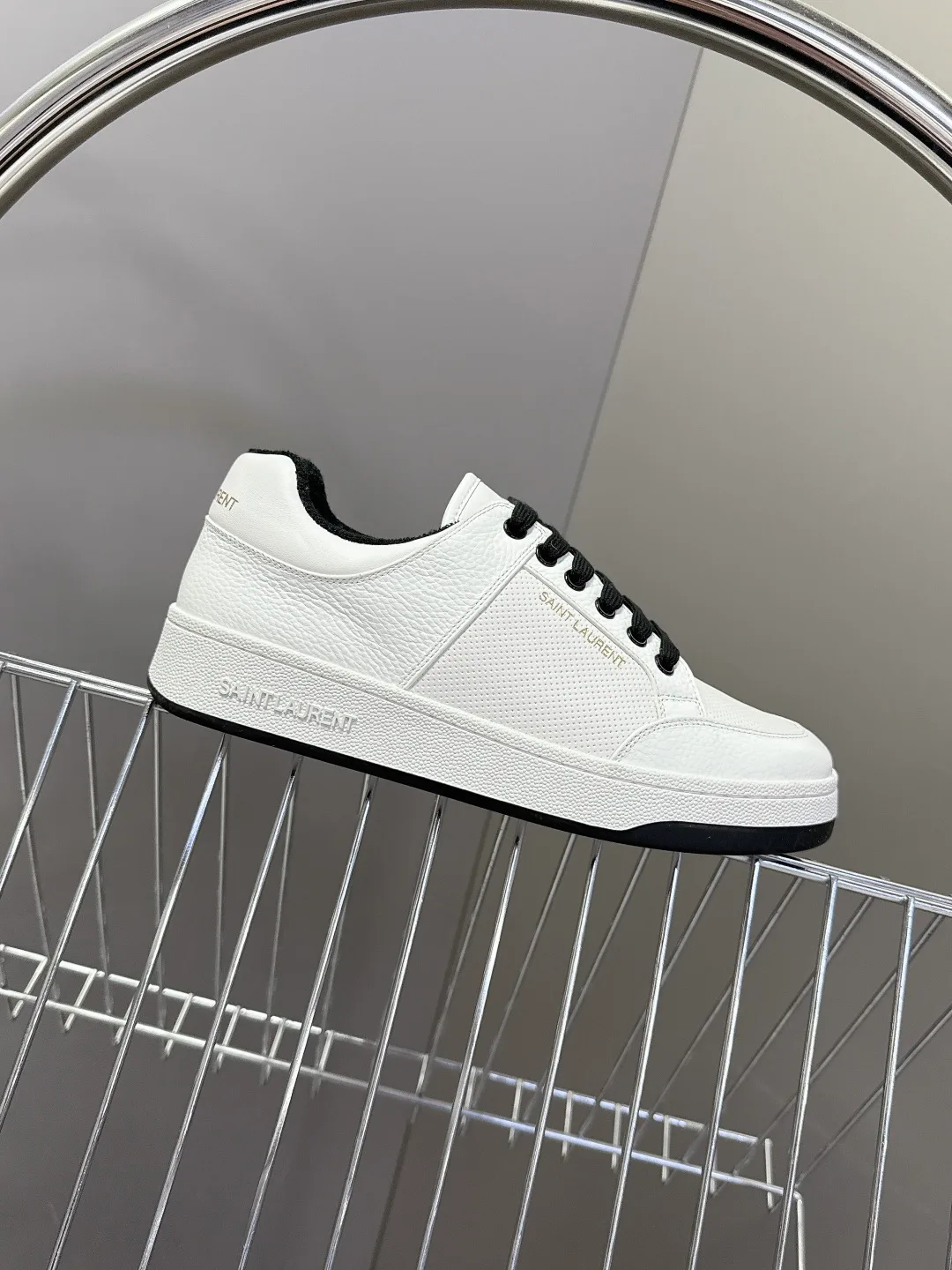 Кроссовки Женские Saint Laurent 809382