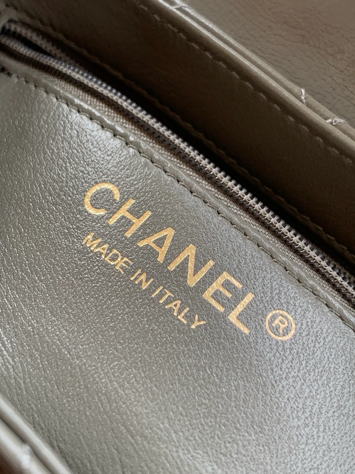 Классические Сумки Женские Chanel 17498579