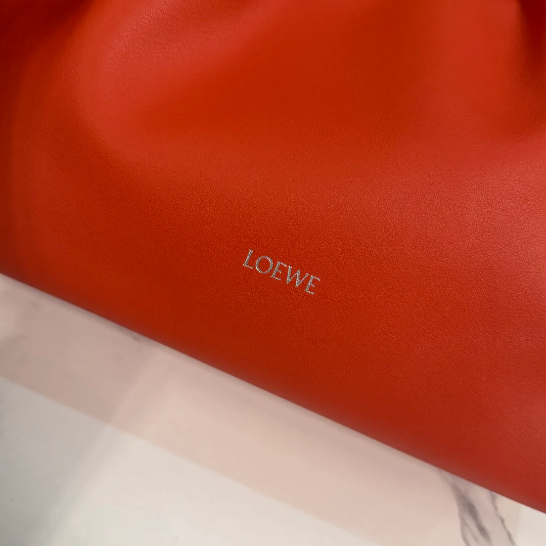 Классические Сумки Женские Loewe 17502836