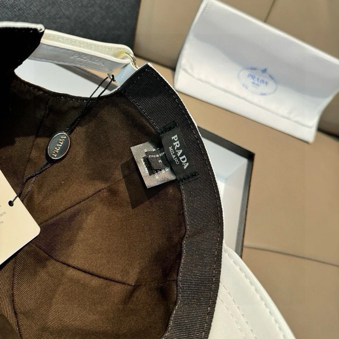 Головные Уборы Prada 17604797