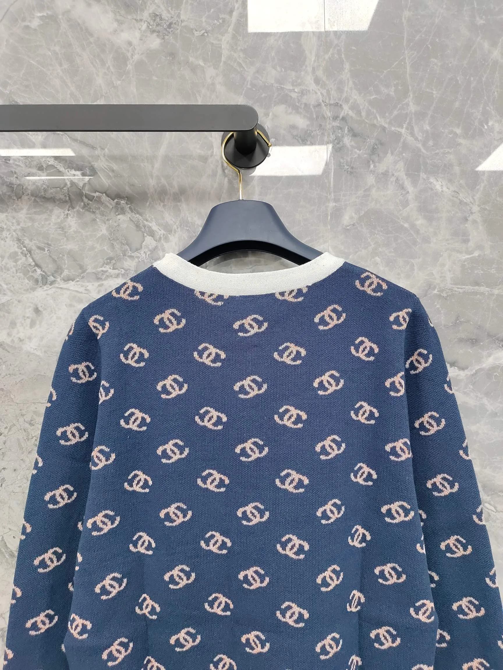 Джемперы И Свитеры Женские Chanel 17954429