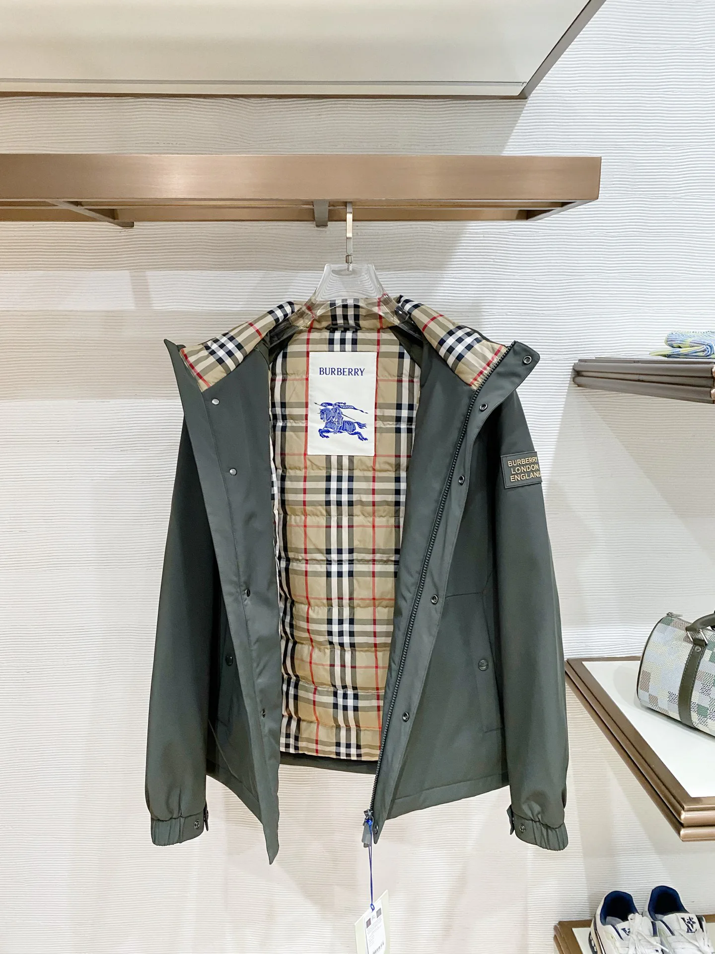 Куртки И Пуховики Мужские Burberry 17941269