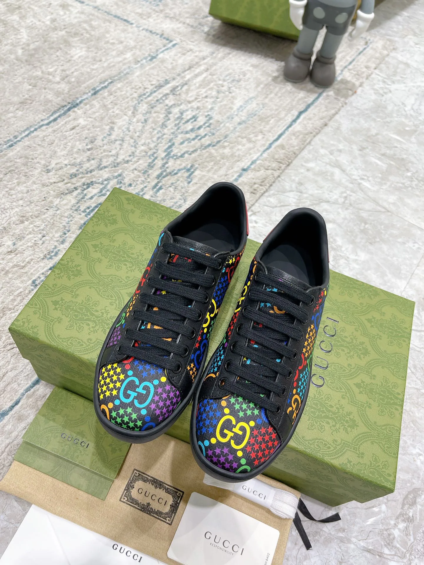 Кроссовки Женские Gucci 17620452