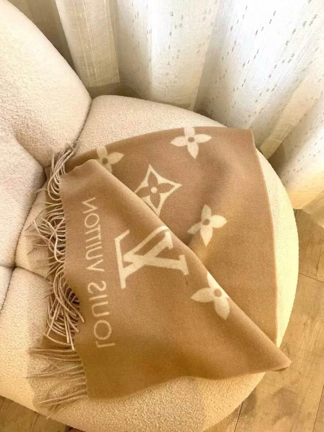 Шарфы Louis Vuitton 1020593