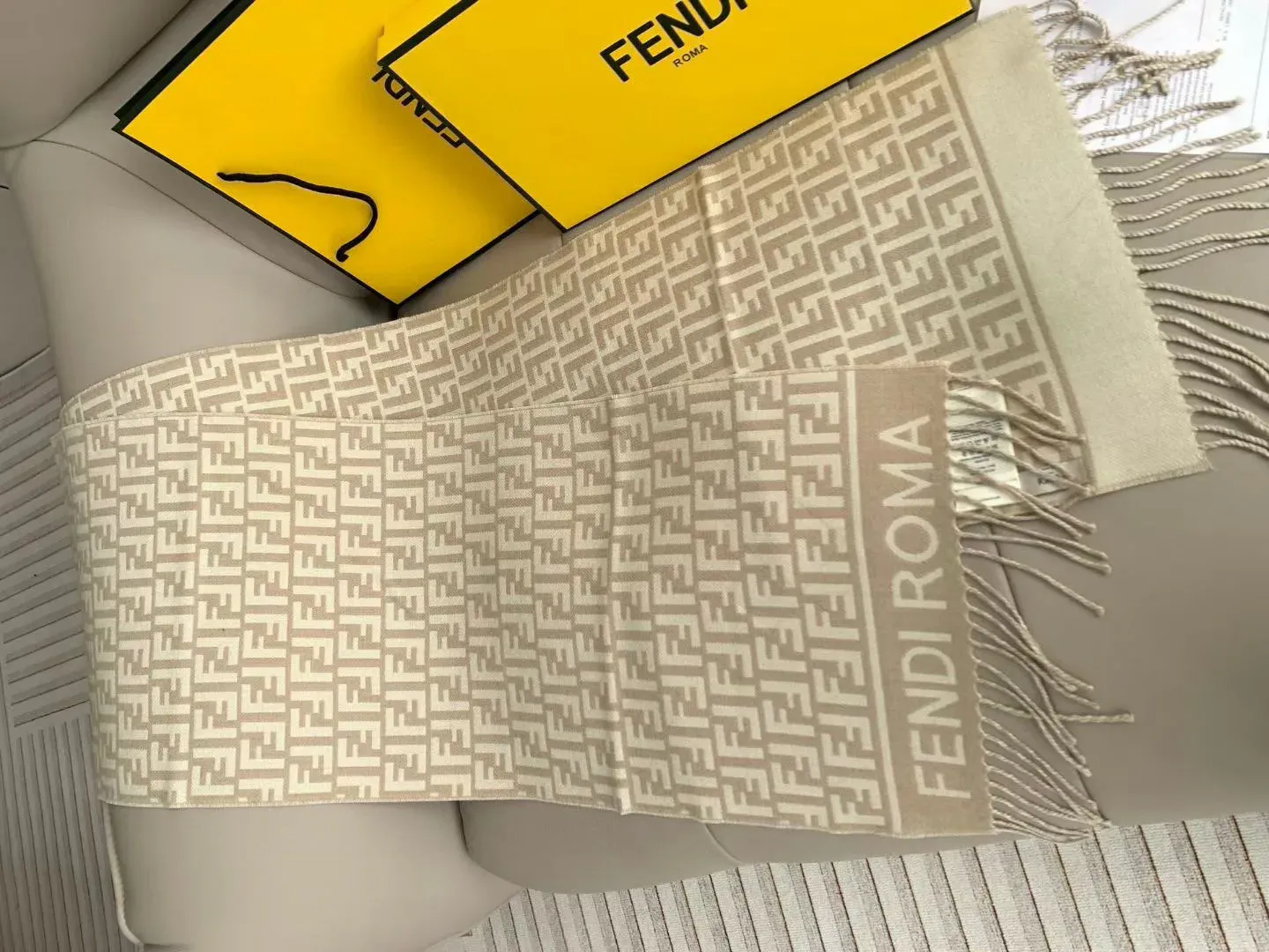 Шарфы Fendi 310246