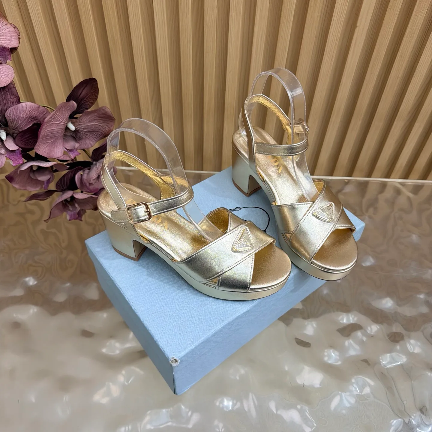 Босоножки Женские Prada 18170305