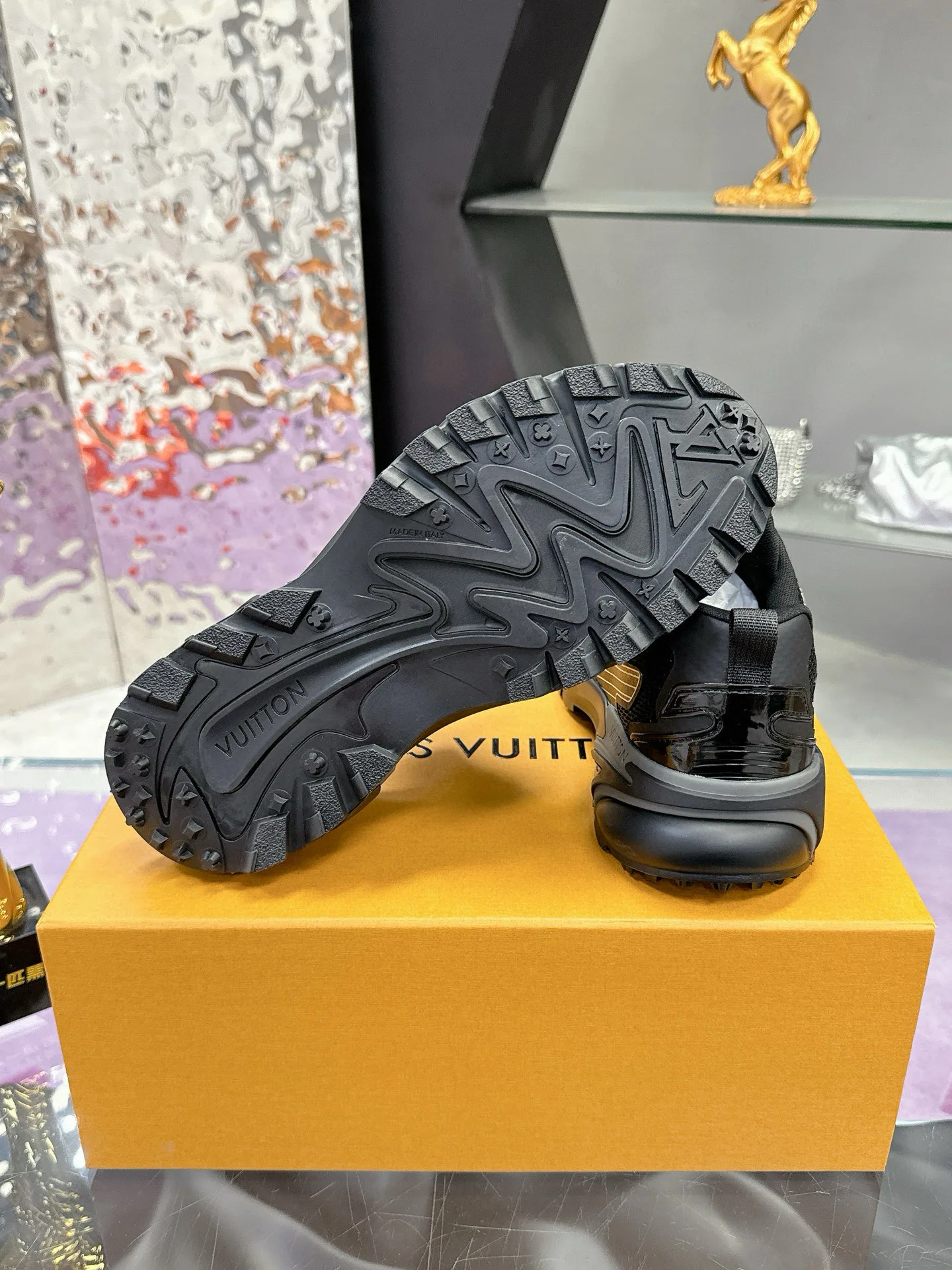 Кроссовки Мужские Louis Vuitton 841705