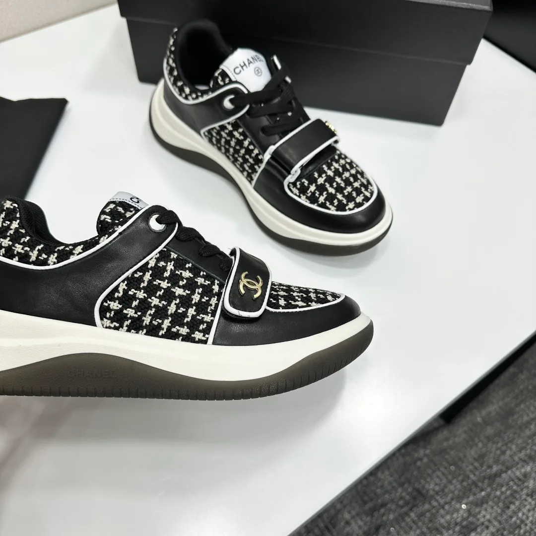 Кроссовки Женские Chanel 11463030