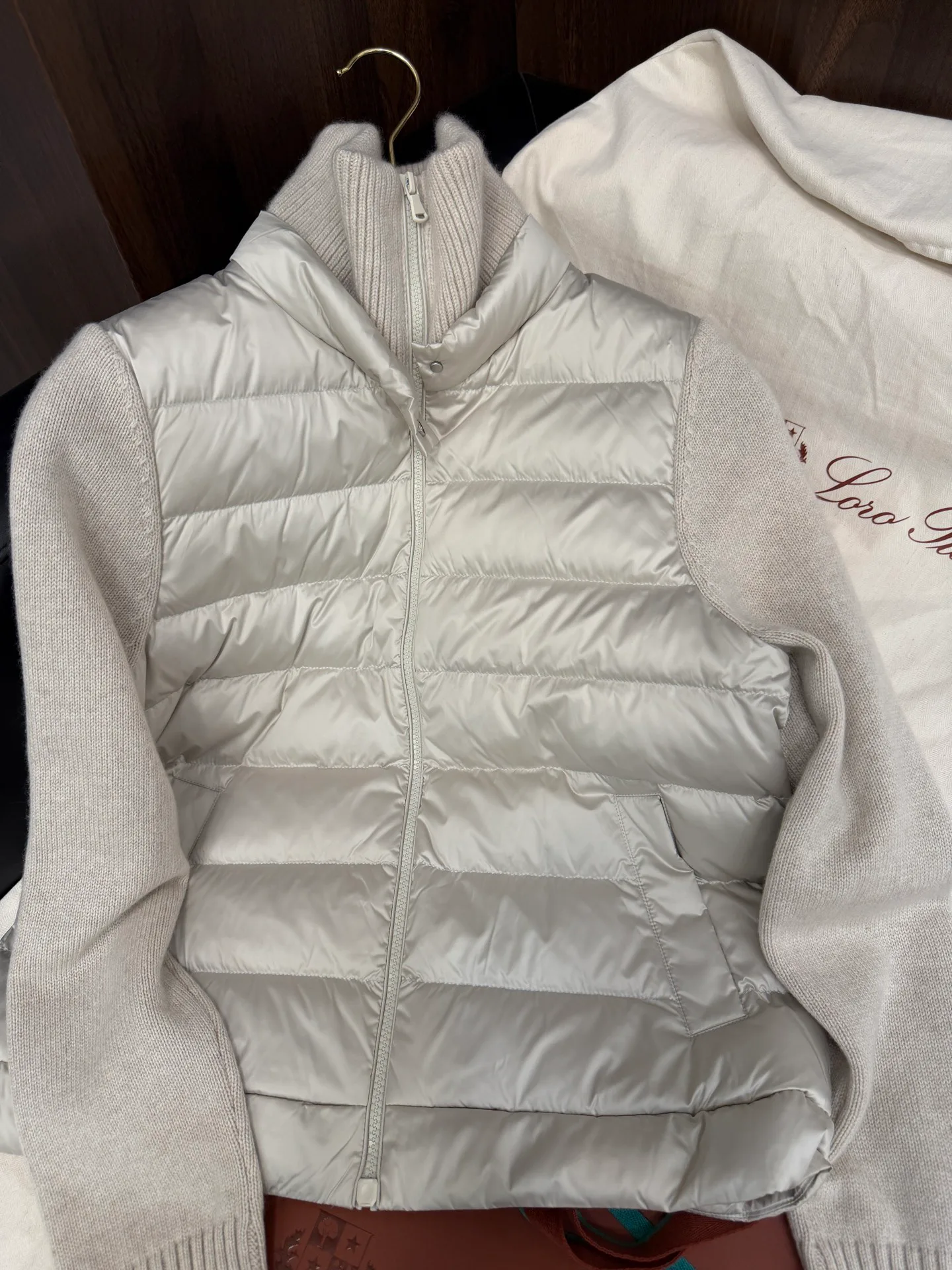 Куртки И Пуховики Женские Loro Piana 18361452