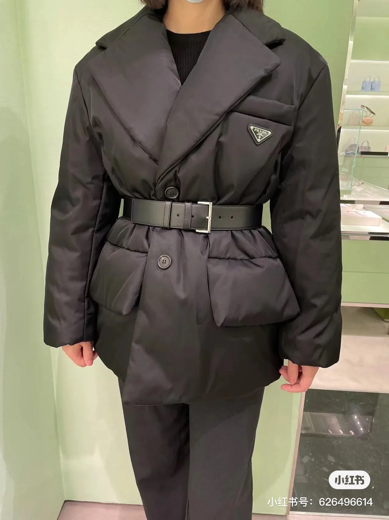 Куртки И Пуховики Женские Prada 18298614