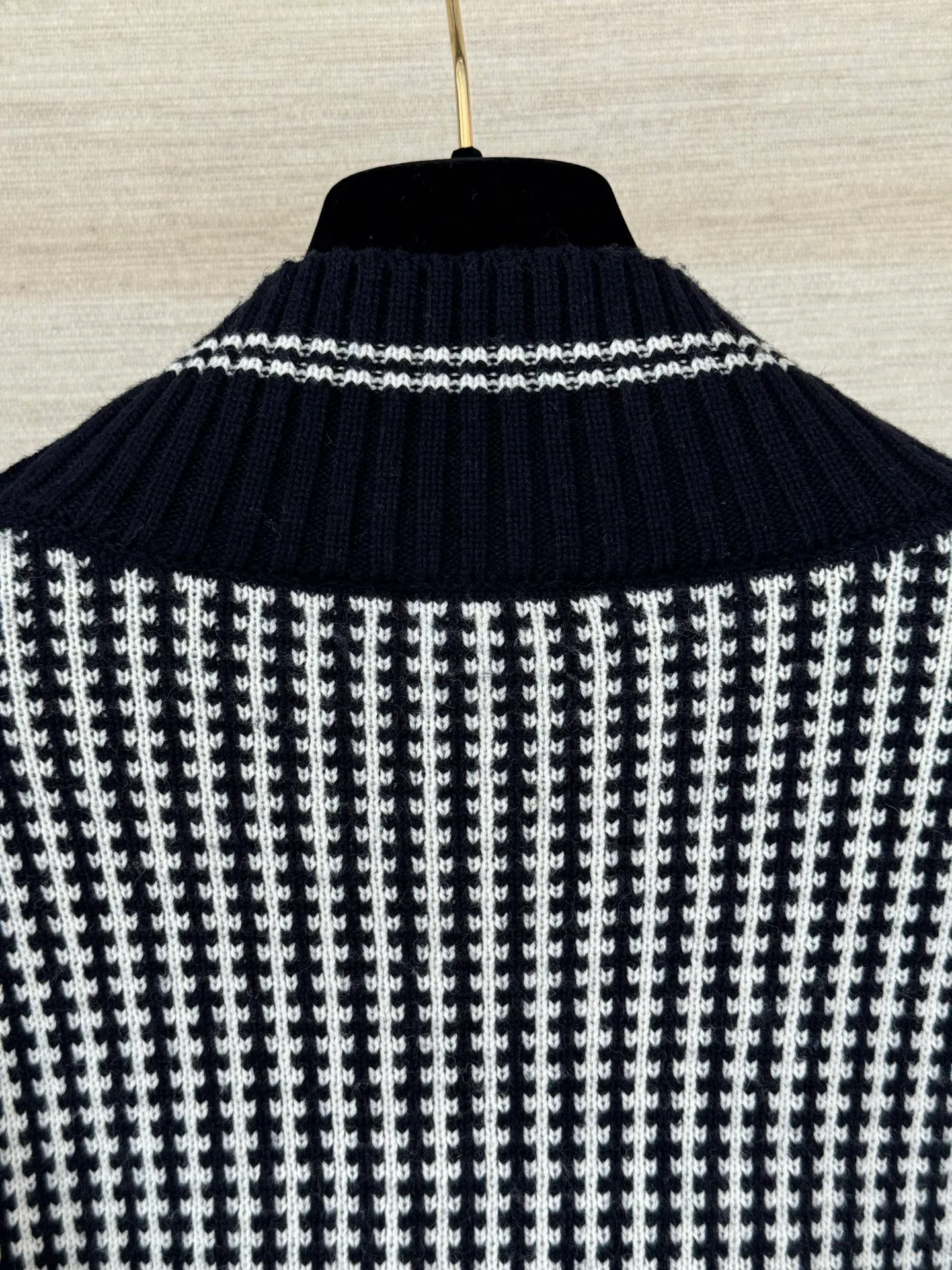 Джемперы И Свитеры Женские Chanel 19579621