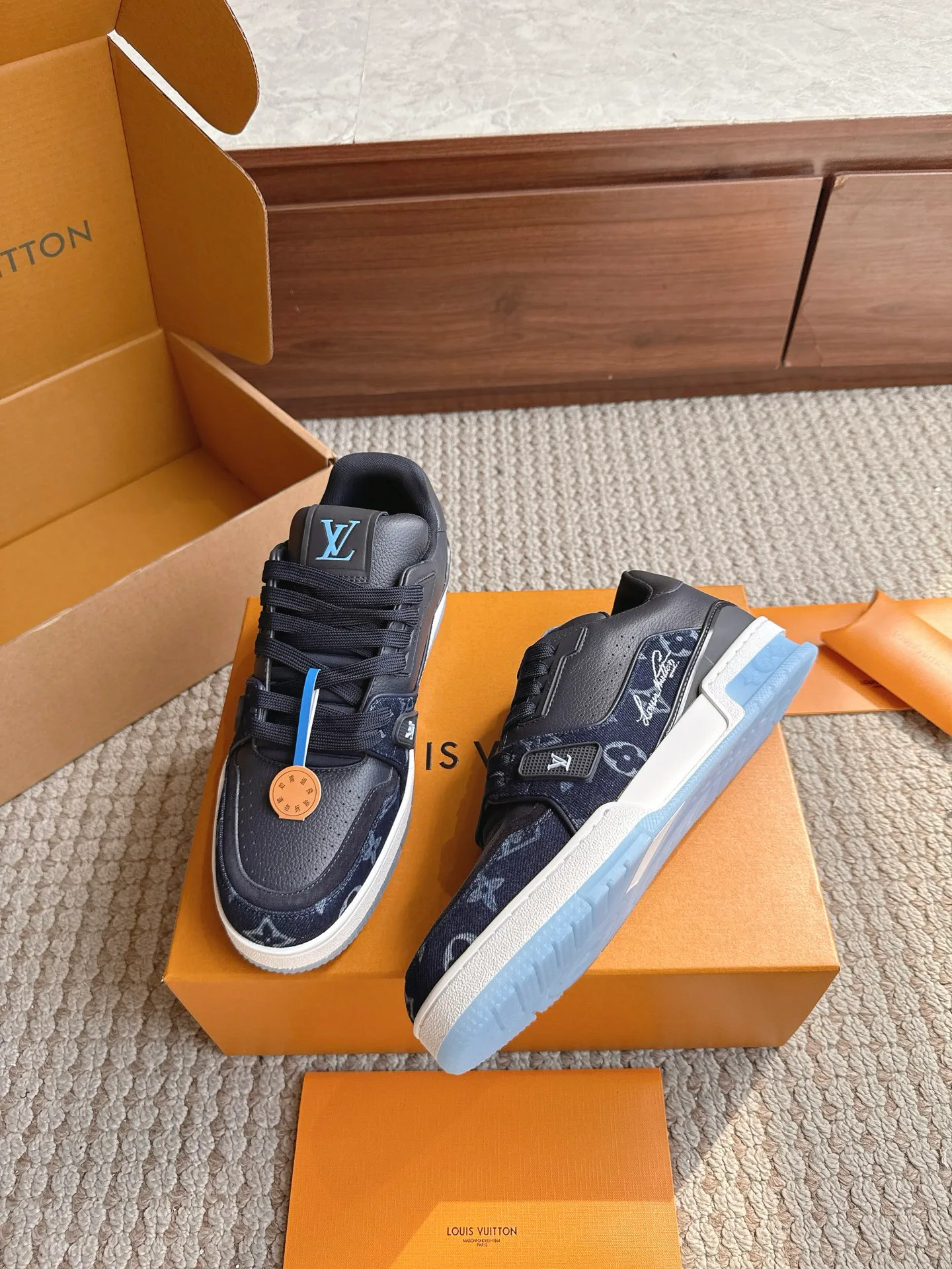 Кроссовки Мужские Louis Vuitton 17477019