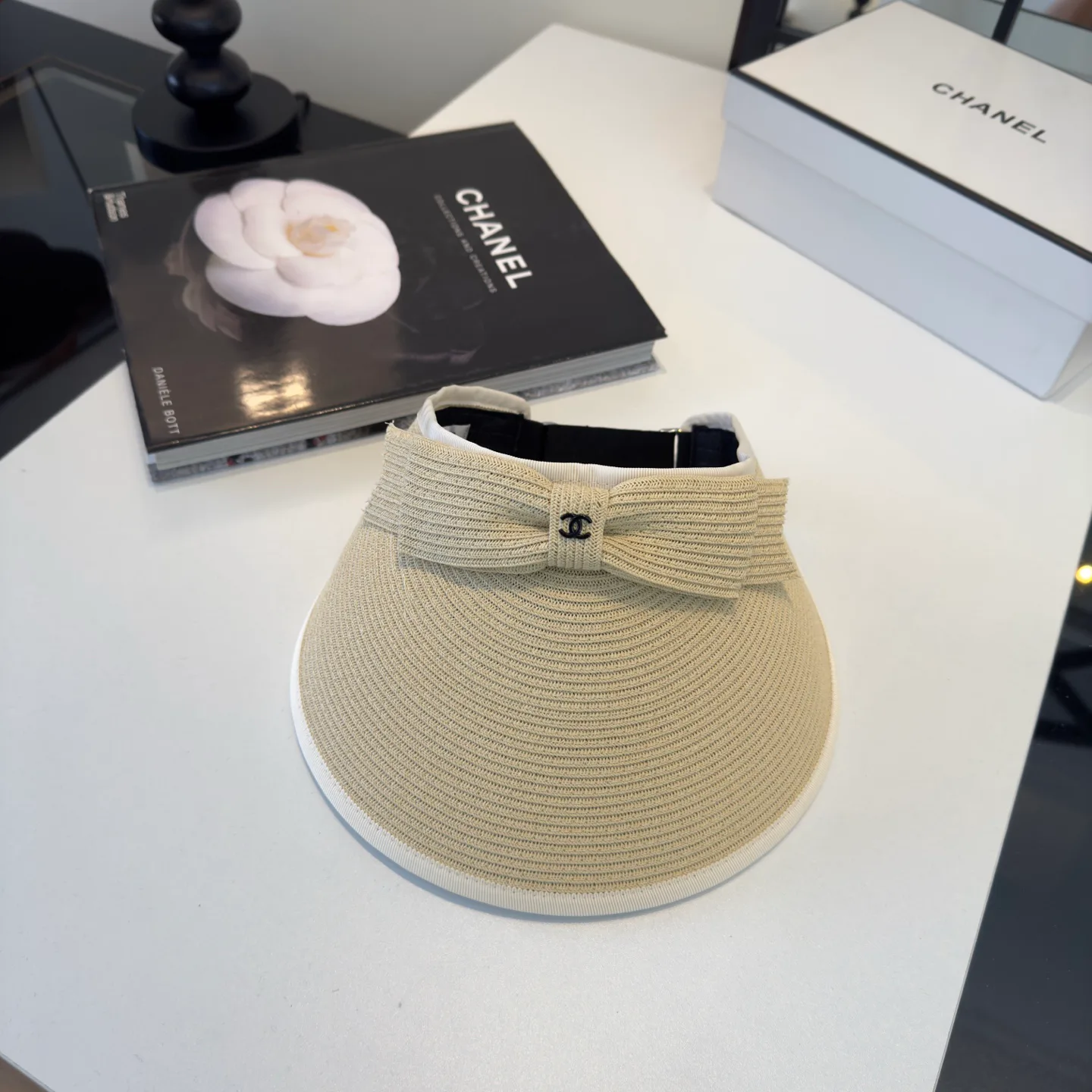 Головные Уборы Chanel 12349311