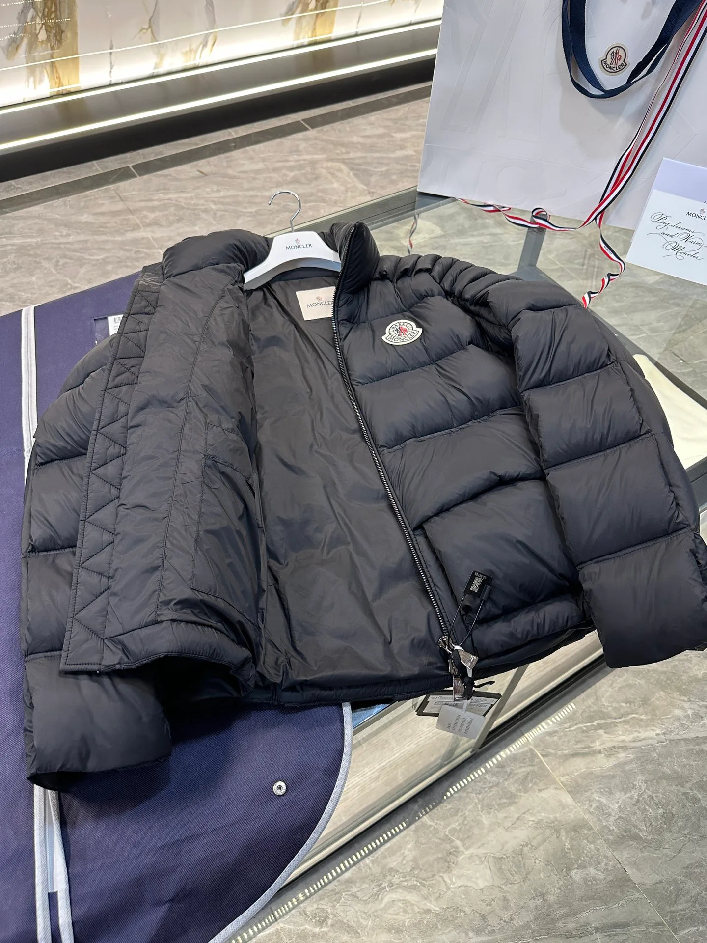 Куртки И Пуховики Женские Moncler 18130167
