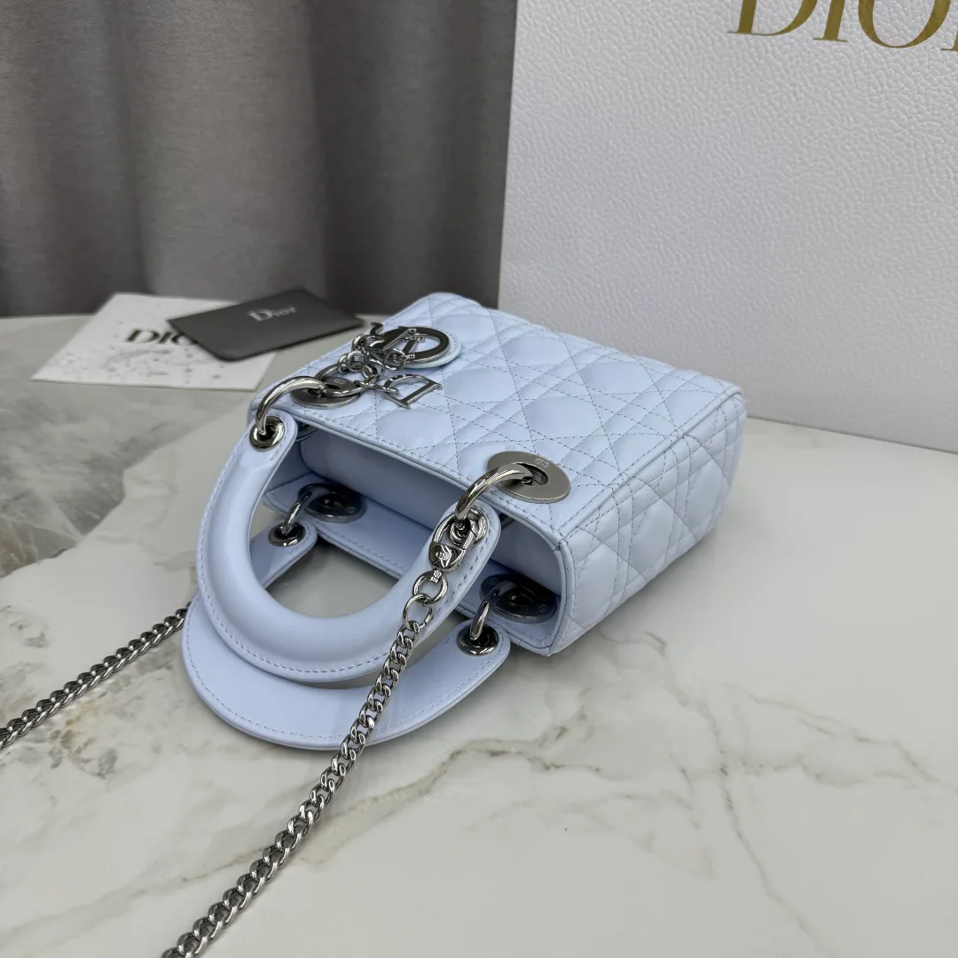 Классические Сумки Женские Christian Dior 12594838