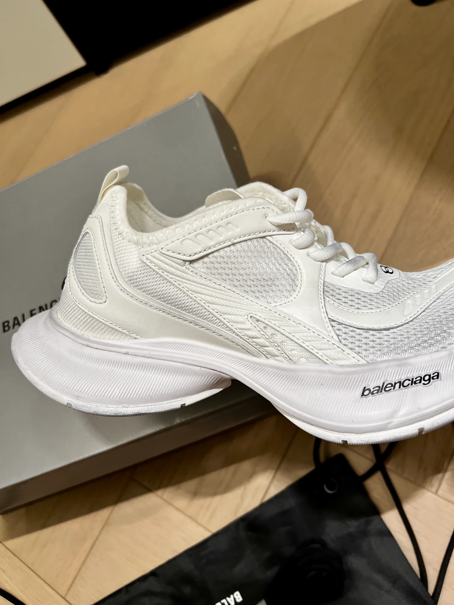 Кроссовки Женские Balenciaga 165310