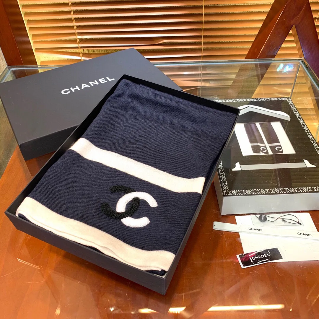 Шарфы Chanel 2478556