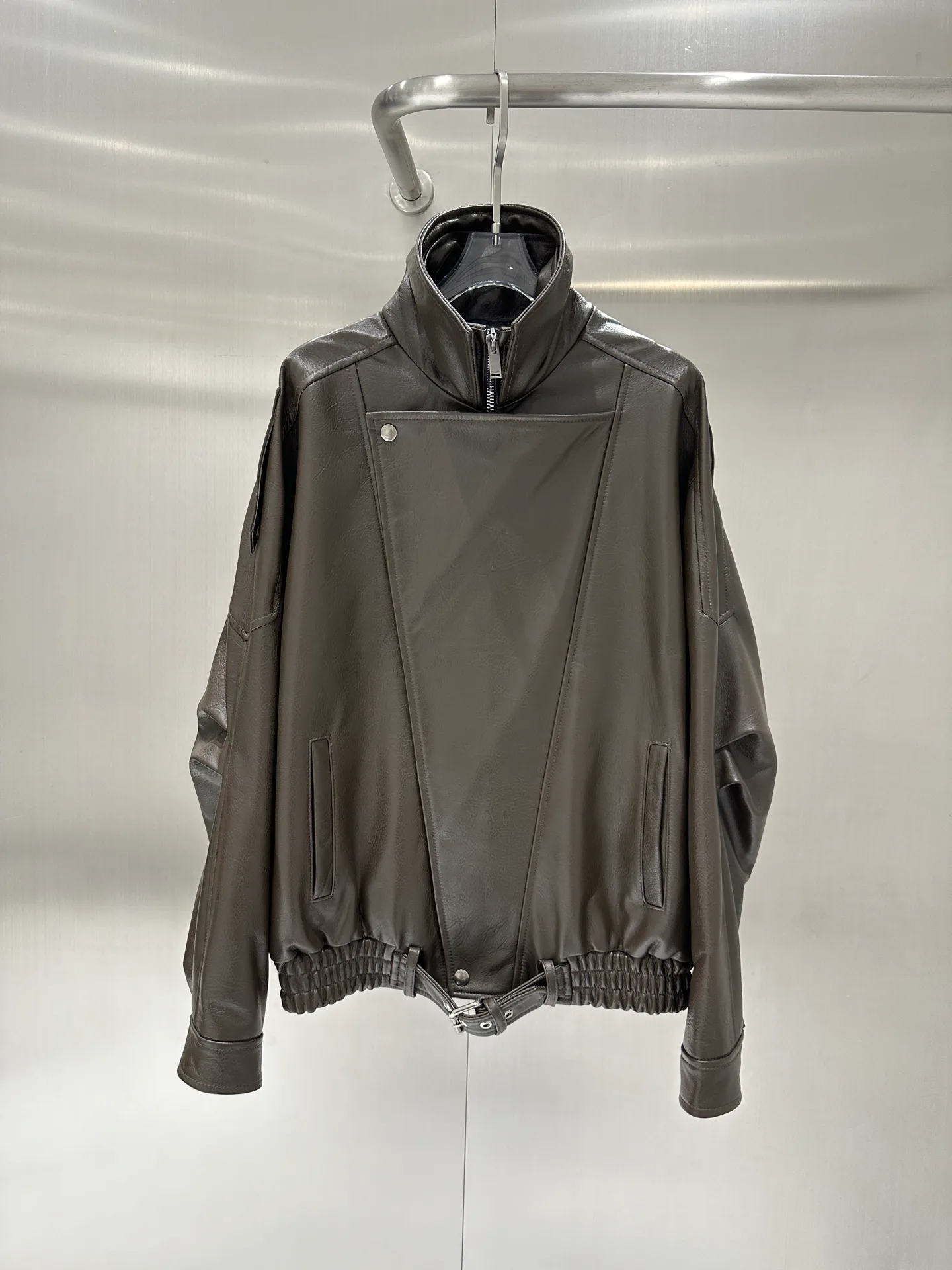 Кожаные Куртки И Дублёнки Женские Saint Laurent 5350234