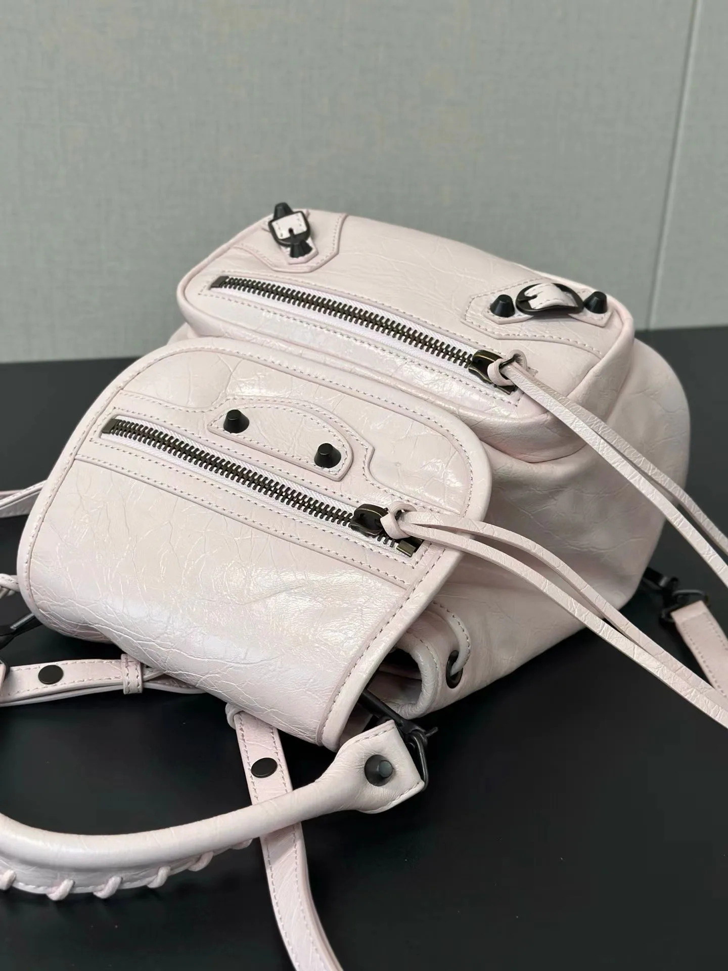 Рюкзаки Женские Balenciaga 18135792