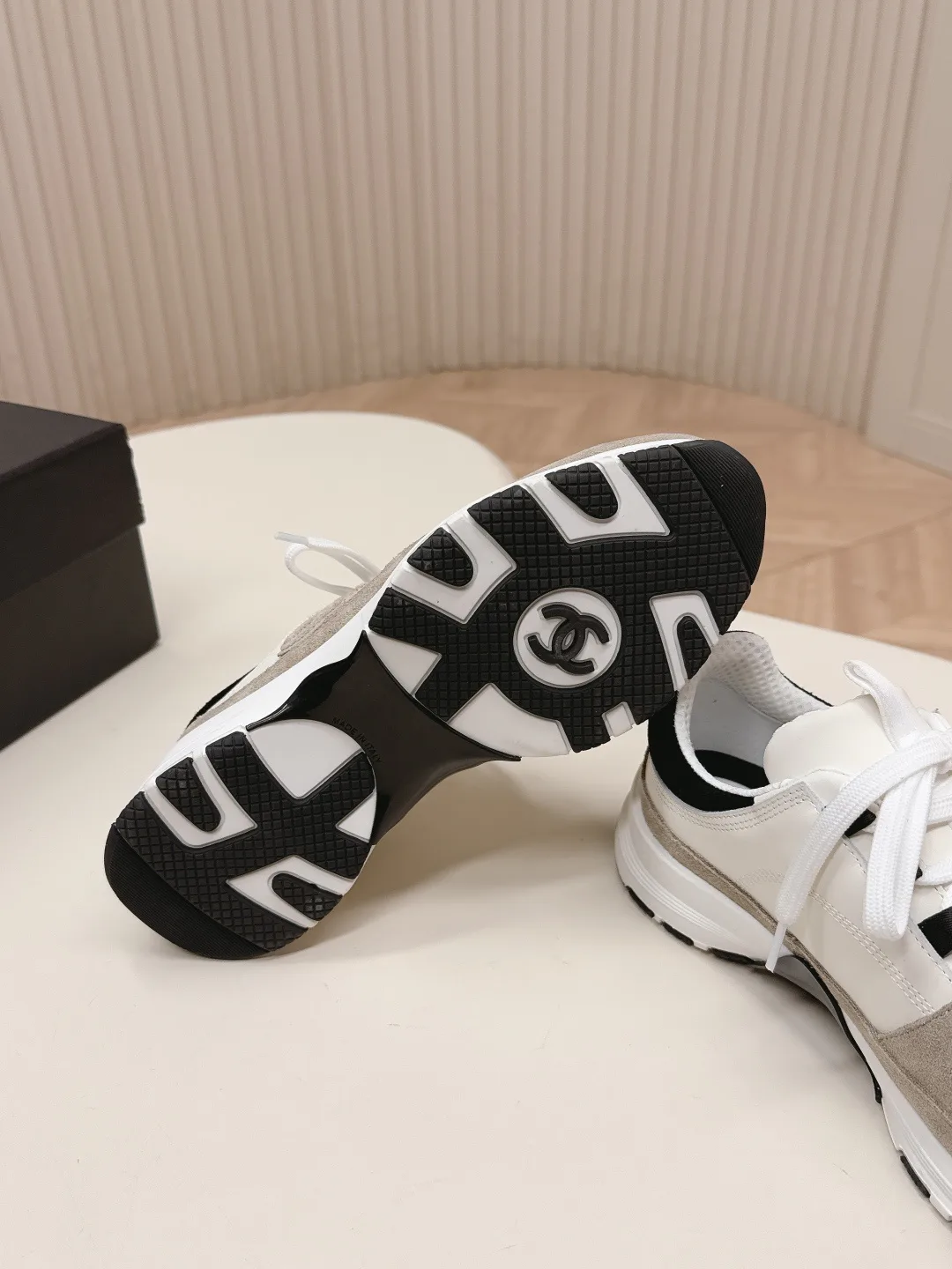 Кроссовки Женские Chanel 11594907