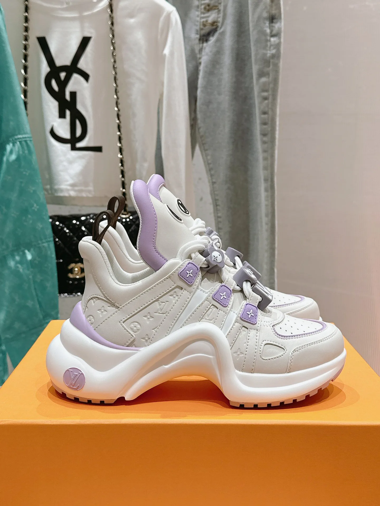 Кроссовки Женские Louis Vuitton 19752