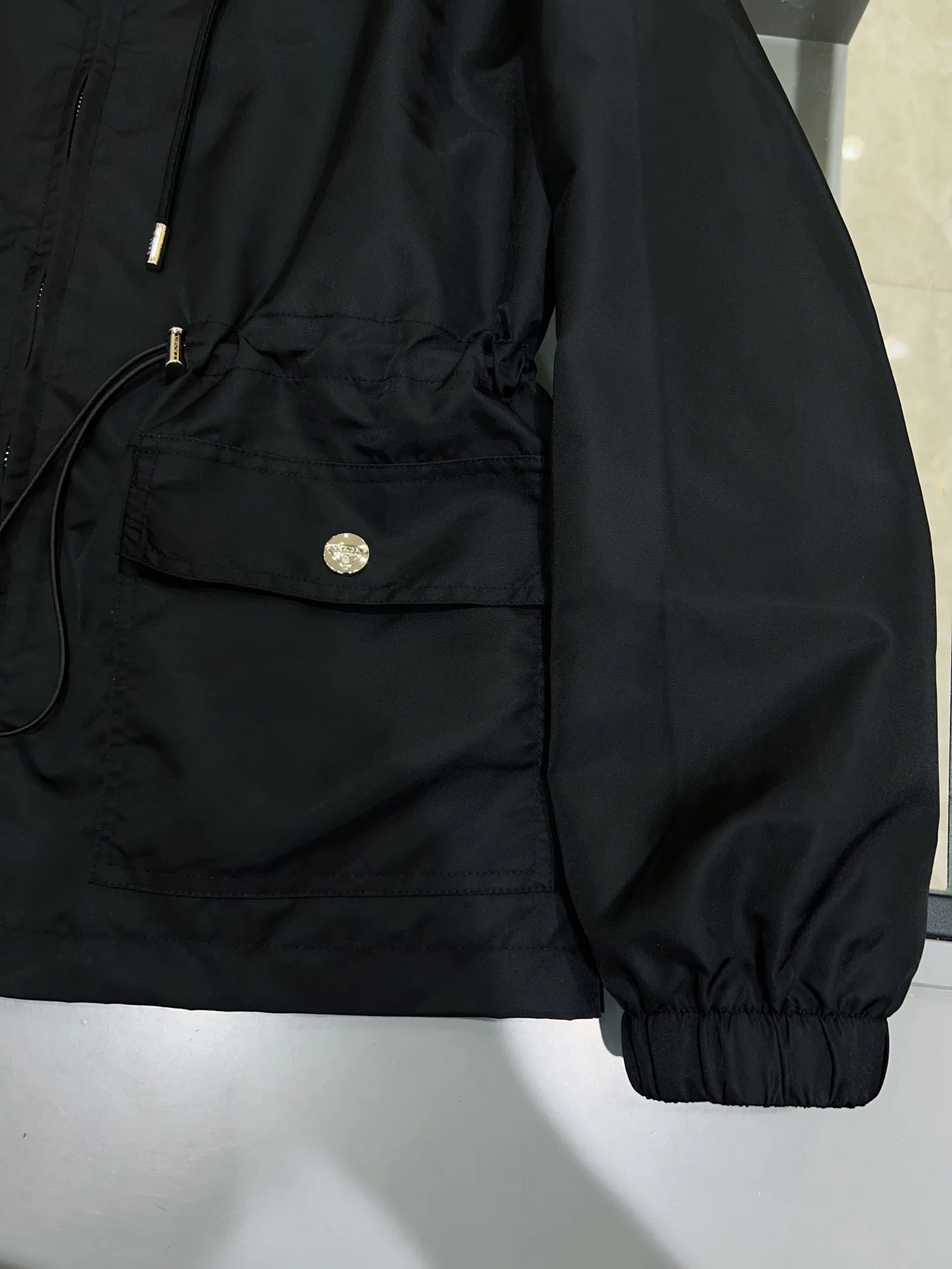 Куртки И Пуховики Женские Prada 13083434