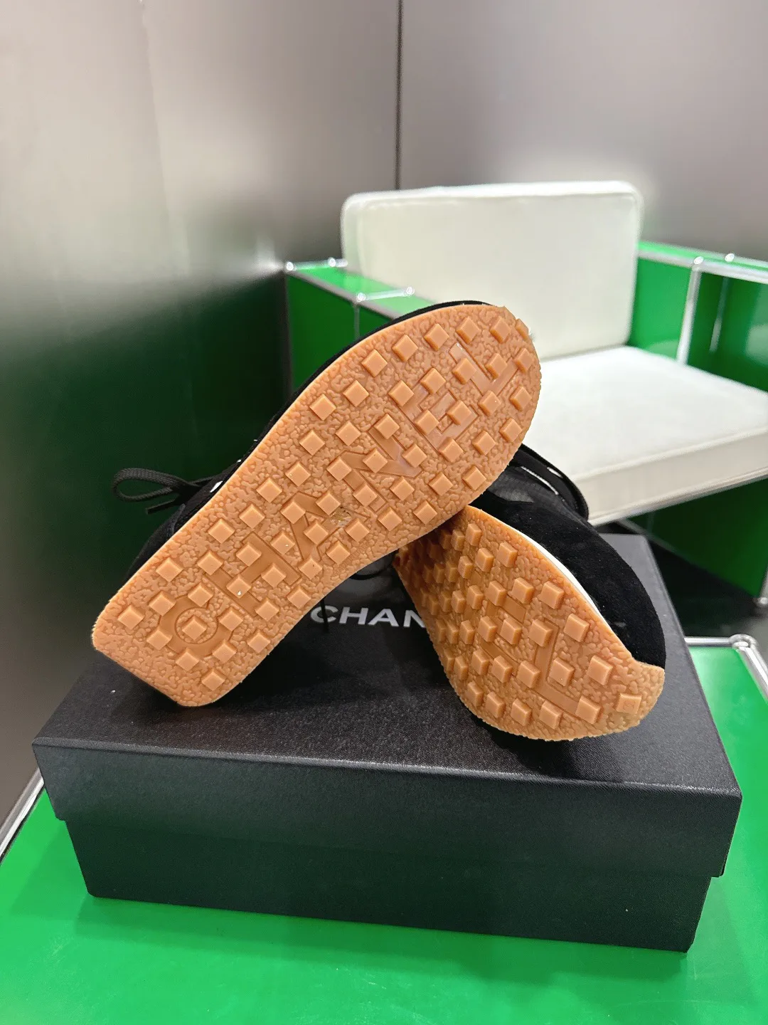 Кроссовки Женские Chanel 5018911