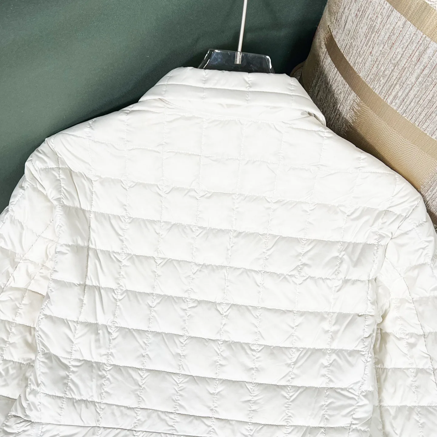 Куртки И Пуховики Женские Moncler 19116423