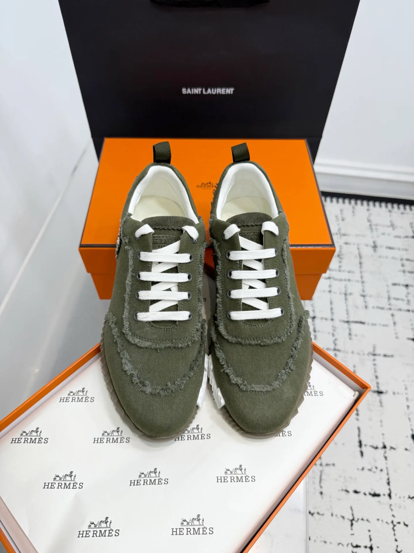 Кроссовки Женские Hermes 199494