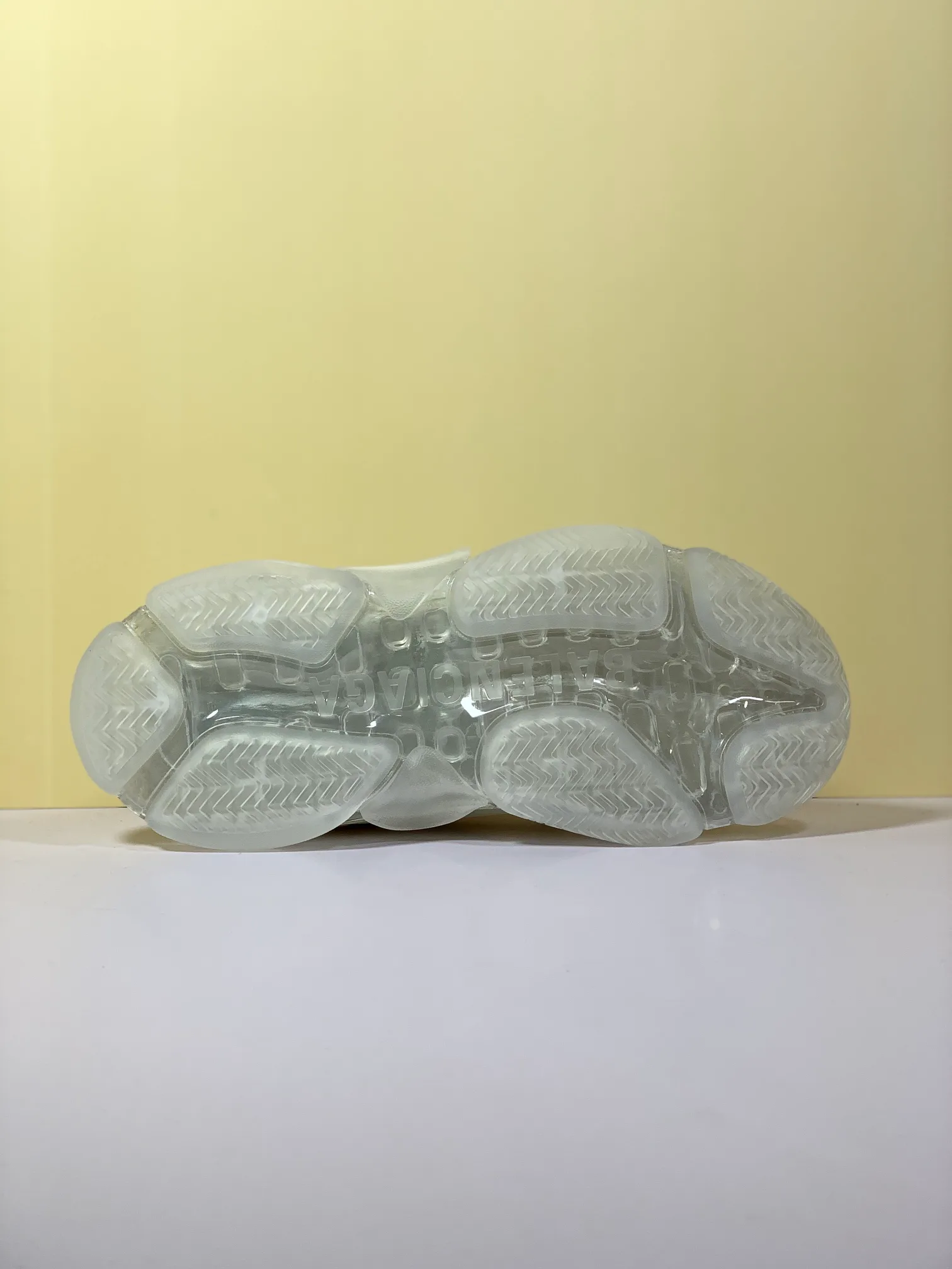 Кроссовки Женские Balenciaga 9666