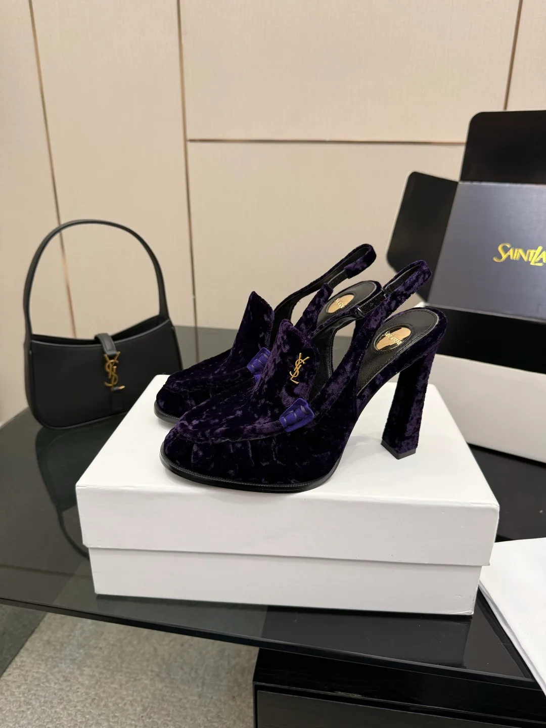 Босоножки Женские Saint Laurent 11239877
