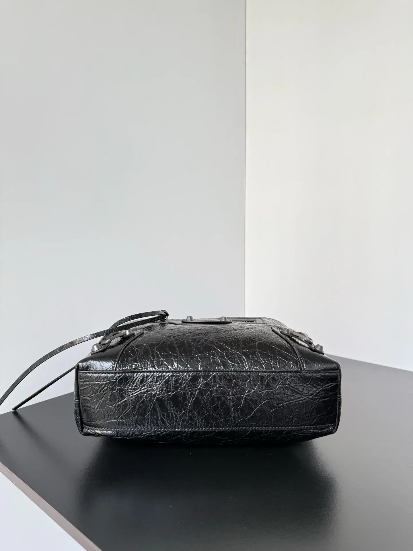 Сумки На Ремне Женские Balenciaga 11386859