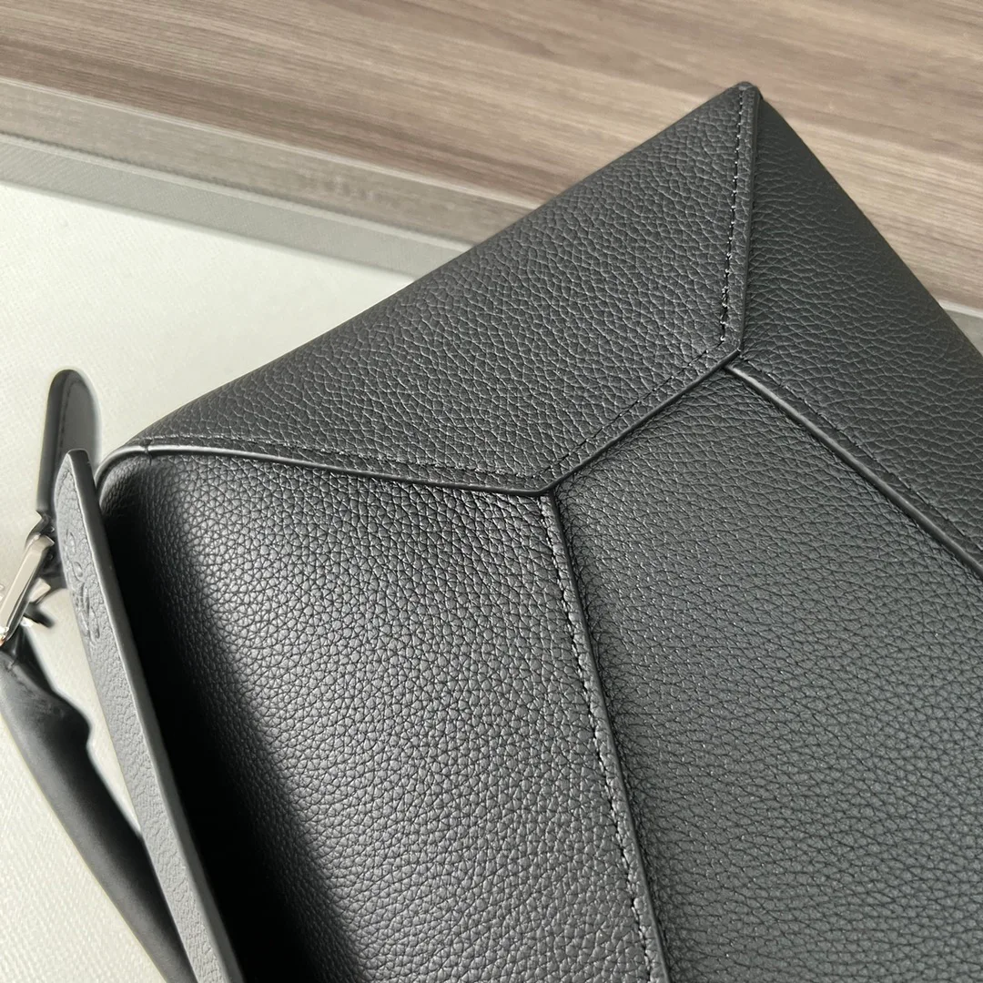 Классические Сумки Женские Loewe 11513577