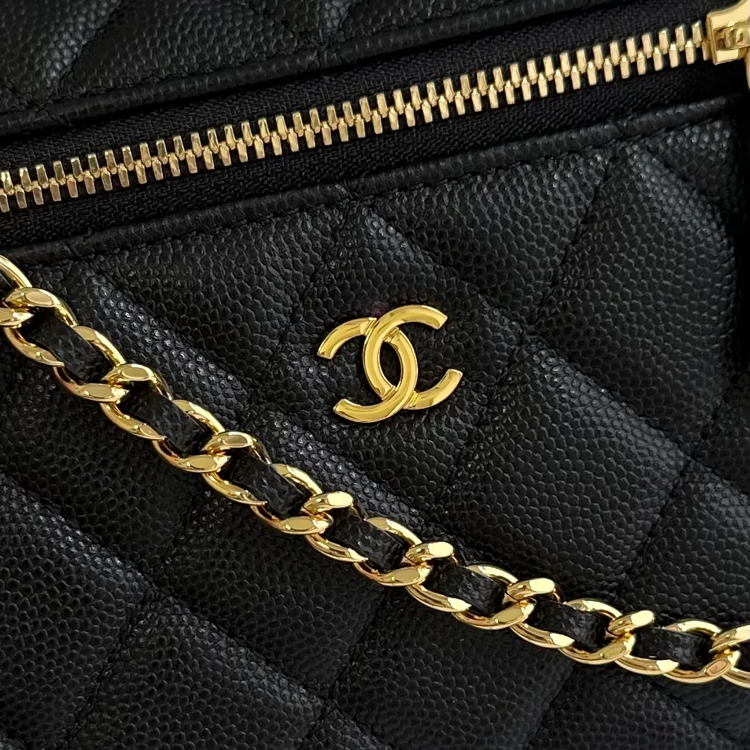 Классические Сумки Женские Chanel 18186209