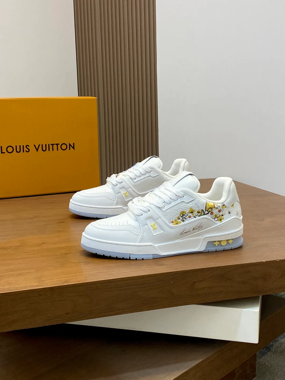 Кроссовки Мужские Louis Vuitton 12842855