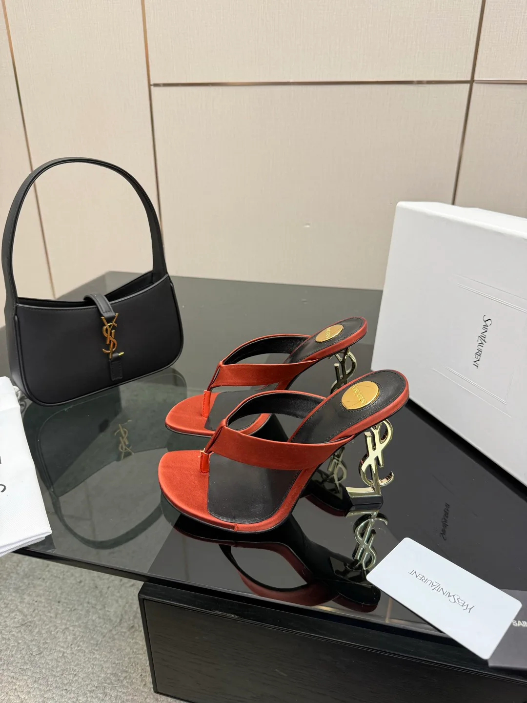 Босоножки Женские Saint Laurent 9632689