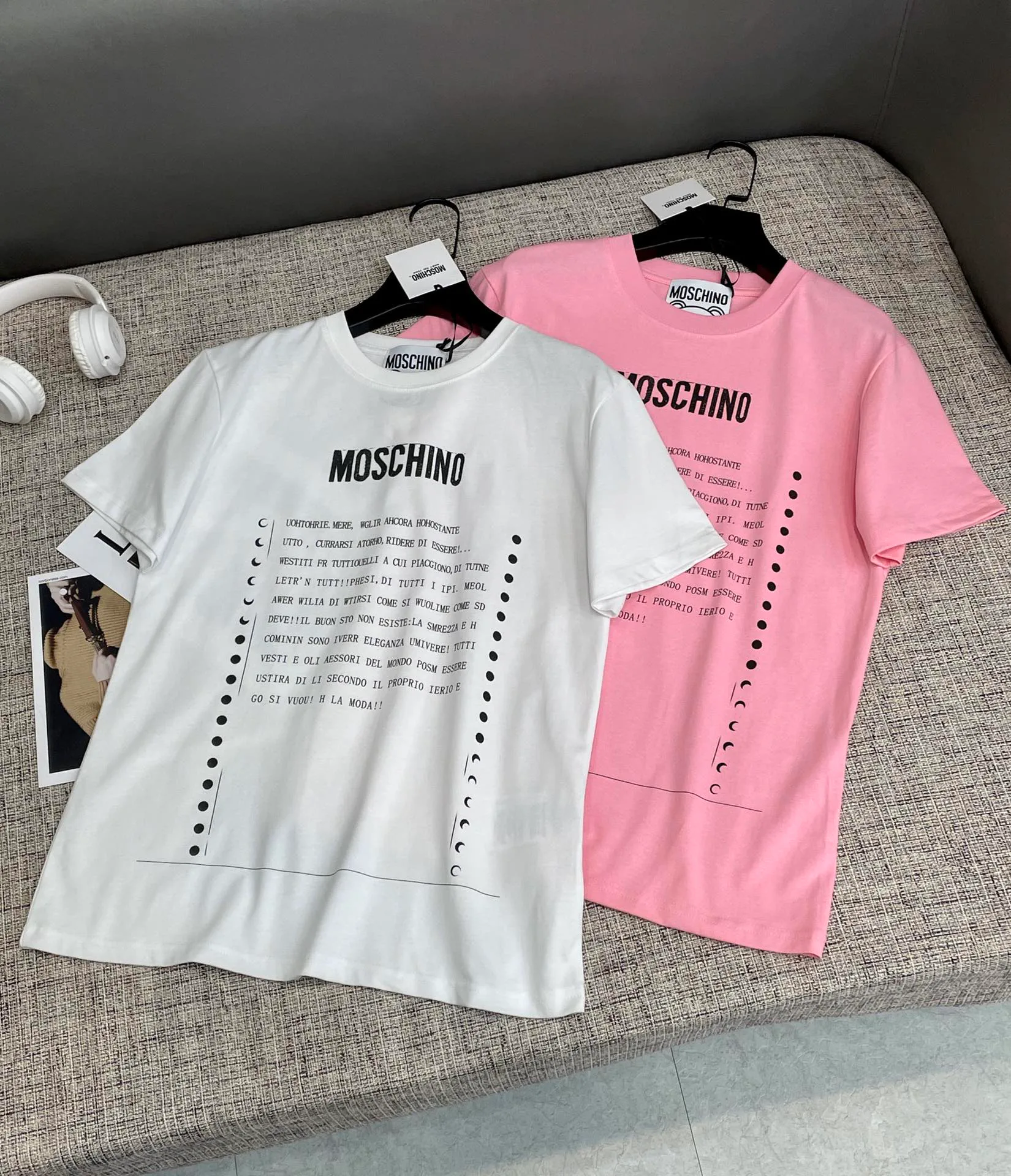 Футболки Женские Moschino 2896