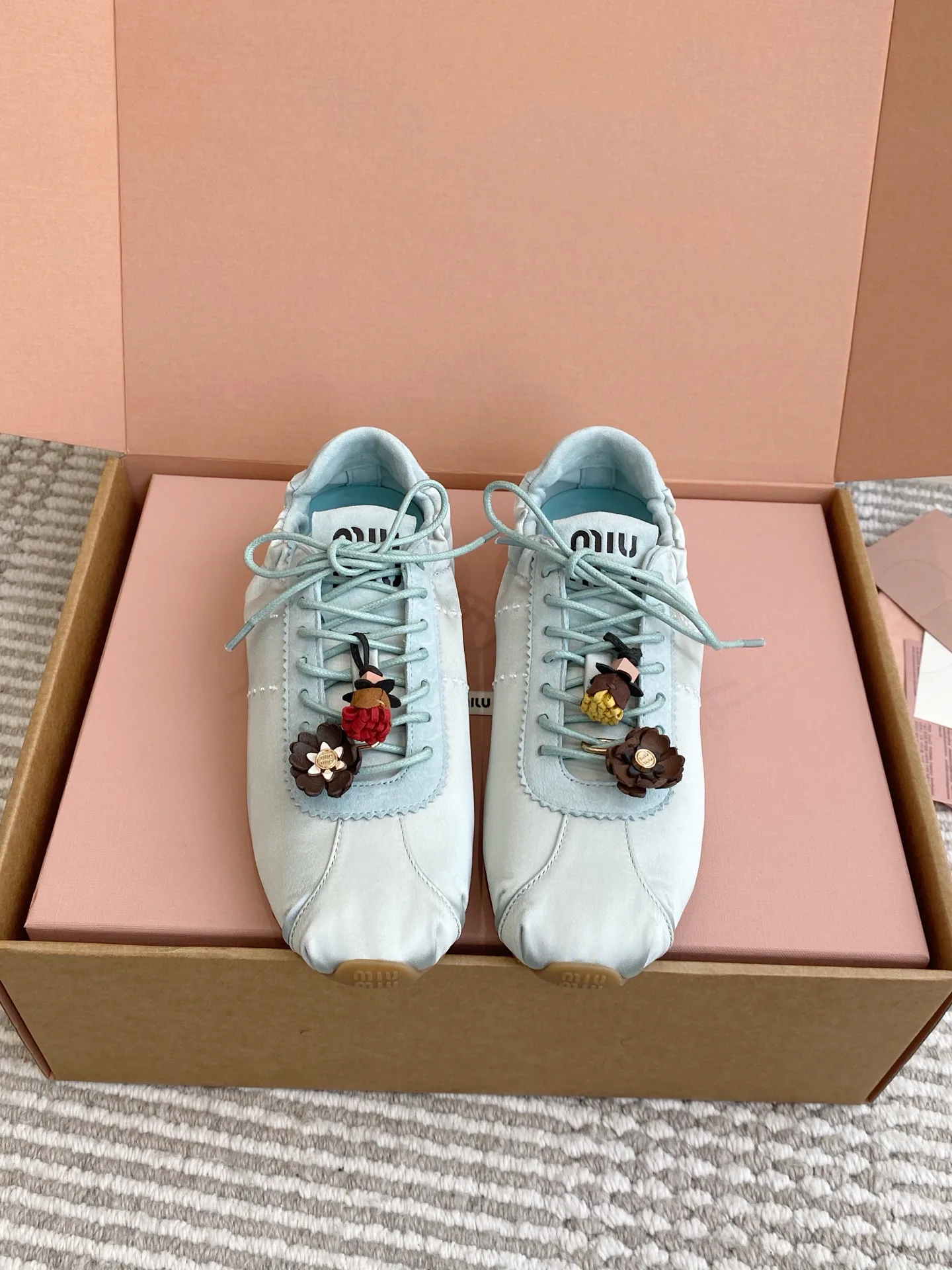 Кроссовки Женские Miu Miu 10957631