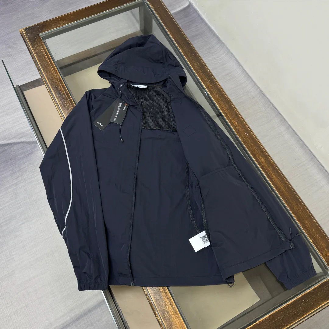 Куртки И Пуховики Мужские Stone Island 17286070
