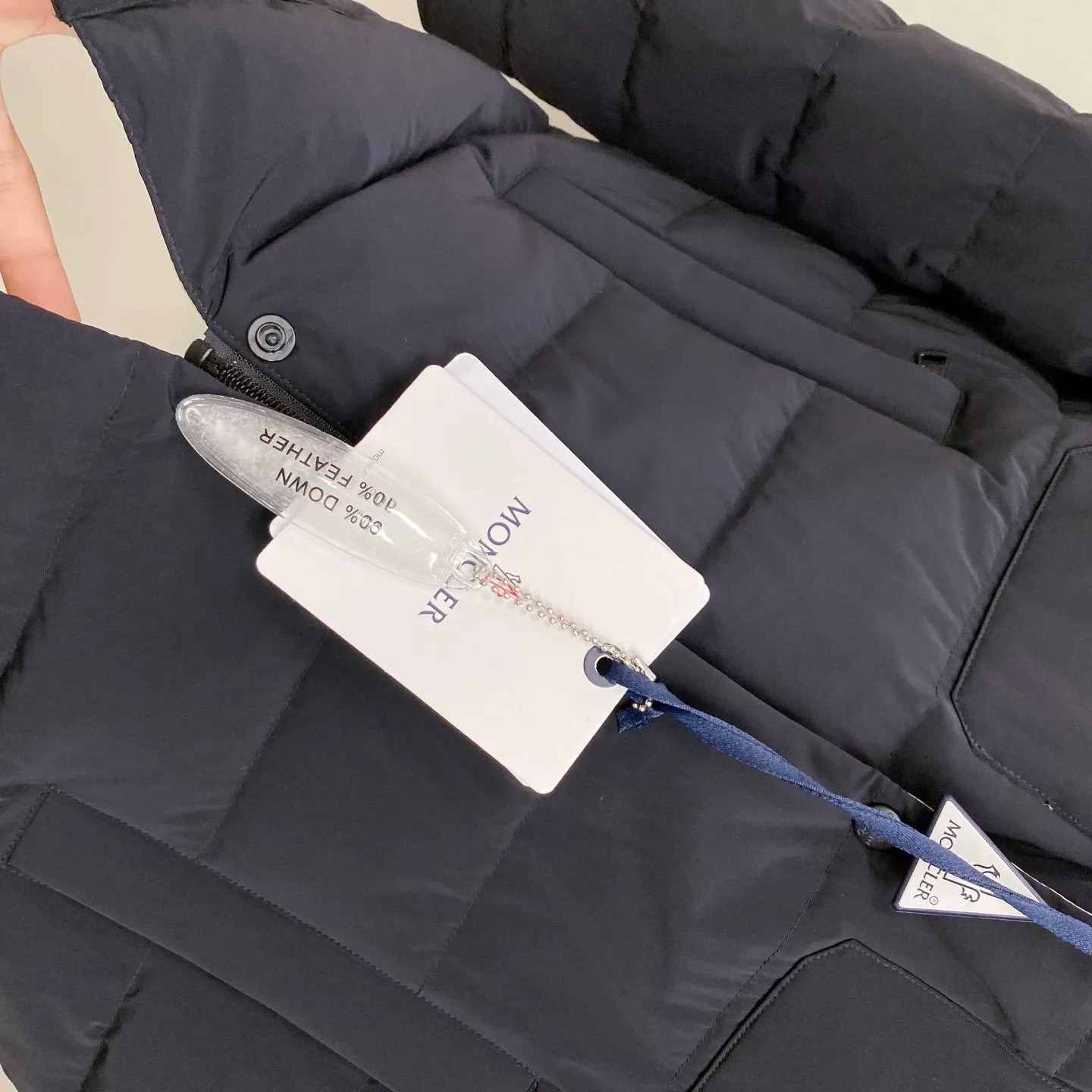 Куртки И Пуховики Мужские Moncler 1129743