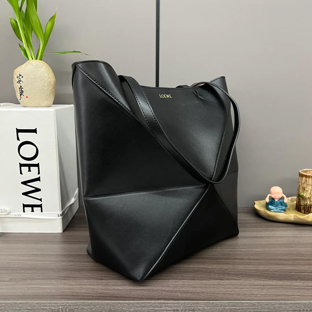 Классические Сумки Женские Loewe 11699870