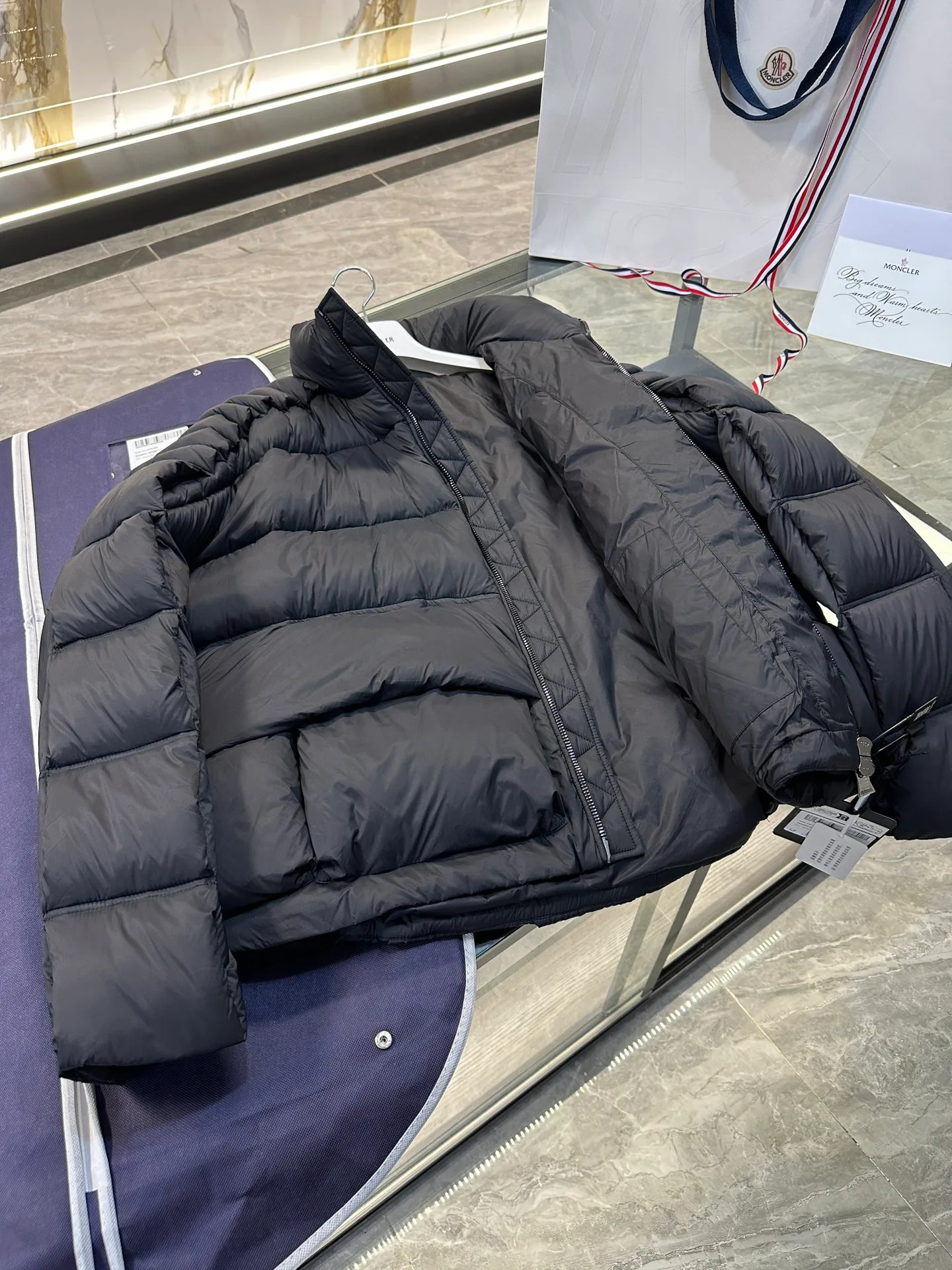 Куртки И Пуховики Женские Moncler 18130167