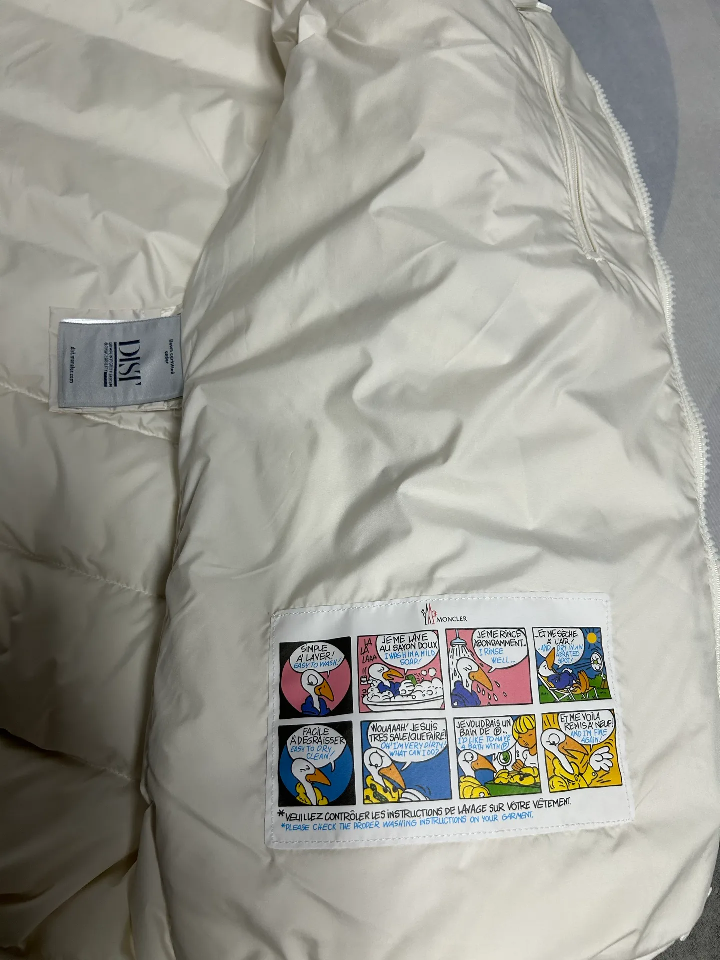 Куртки И Пуховики Женские Moncler 19202366